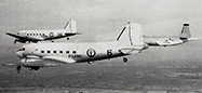 C-47D Dakota de la 56.S et un Atlantic de la 21.F. (©Jean-Michel Guhl)