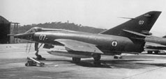 The Etendard IVP-07 (allocated to 59.S), prototype of the 21-Etendard IVP batch parked on the tarmac of NAS Hyères. (JM Guhl)