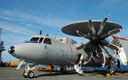 E-2C Hawkeye n°3 sur le pont du Charles de Gaulle lors de la Campagne Octopale en décembre 2006. (©Skull 103)