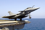 Rafale M F2 M12 au catapultage depuis l'USS Enterprise. (©United States Navy)