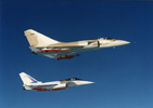 Rafale A et Mirage 4000 en vol. (©Dassault Aviation)