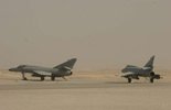 Super-Étendard Modernisés S.5 sur le tarmac à Kandahar (Afghanistan). (©Marine Nationale)