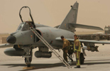 Super-Étendard Modernisé S.5 sur le tarmac à Kandahar (Afghanistan). (©Marine Nationale)