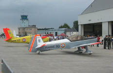MS.880 Rallye et CAP.10B de l'escadrille 50.S à la JPO de Landivisiau en 2003. (©French Fleet Air Arm)