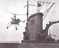 1936 : Essais en vols d’autogyres (ancêtres des hélicoptères) à bord du Béarn. (©Marine Nationale)