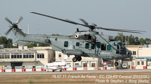 EC725 Caracal (2461/SA) en provenance du BPC Mistral. (©Stephen J. Borg)