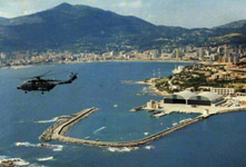 SA-321G Super-Frelon survolant la B.A.N. Aspretto. (&copy; JL Ventura)