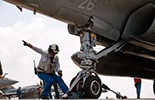 Rafale M F3 au catapultage depuis le Charles de Gaulle. (©Marine Nationale)