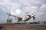 Appontage d'un C-2A Greyhound de la VRC-40 "Rawhides" de l'USS John C. Stennis le 16 février. (©Marine Nationale)