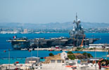 Le Charles de Gaulle en escale à la Sude en Crète. (©Marine Nationale)