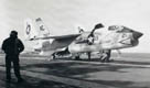 F8U2N Crusader de l'USS Saratoga sur la catapulte du Clemenceau. (©Marine Nationale)