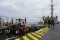 Alouette III de l'escadrille 22.S sur l'ascenseur. (©J.Carney - Marines et Forces Navales)