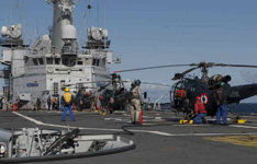 Trois Alouette III sur le pont d'envol. (©Marine Nationale)