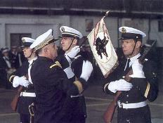 Le 31 Mars 2000, &agrave; la BAN Hy&egrave;res, la 3S fut remplac&eacute;e par la nouvelle 28F. (Aquarium service)