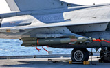 Deux GBU-12 Paveway II avec leur corps de bombe BANG sous l'aile d'un Rafale M F3. (©MBDA)